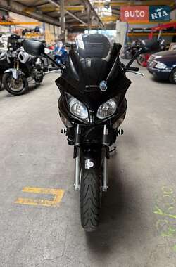 Мотоцикл Спорт-туризм Honda CBF 1000A 2006 в 