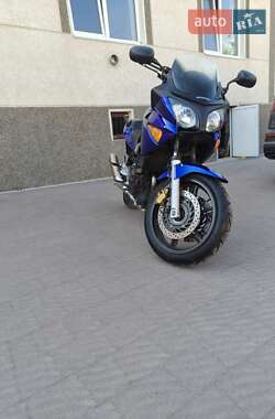 Мотоцикл Спорт-туризм Honda CBF 600 2004 в 