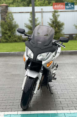 Мотоцикл Классік Honda CBF 600 2005 в 