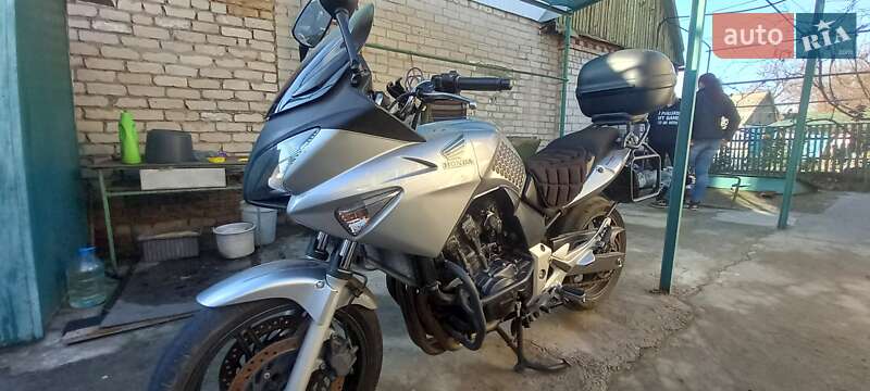 Мотоцикл Спорт-туризм Honda CBF 600 2006 в Запорожье фото 3 Мотоцикл Спорт-туризм Honda CBF 600 2006 в Запорожье