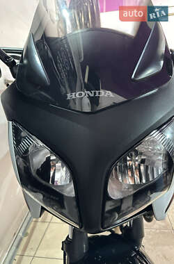 Мотоцикл Спорт-туризм Honda CBF 600 2011 в 