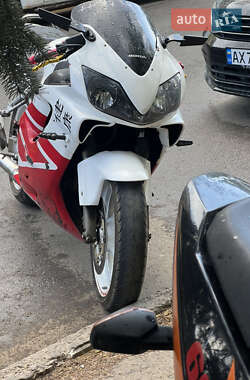 Спортбайк Honda CBF 600 2004 в Краматорську