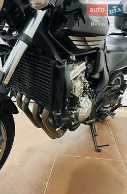 Мотоцикл Без обтекателей (Naked bike) Honda CBF 600N 2009 в 