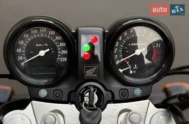 Мотоцикл Без обтекателей (Naked bike) Honda CBF 600N 2005 в  фото 12 Мотоцикл Без обтекателей (Naked bike) Honda CBF 600N 2005 в
