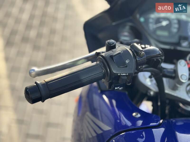 Мотоцикл Спорт-туризм Honda CBF 600S 2005 в Ровно