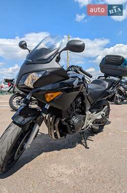 Мотоцикл Без обтекателей (Naked bike) Honda CBF 600S 2005 в 