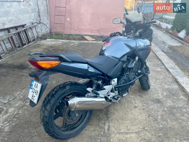 Мотоцикл Спорт-туризм Honda CBF 600S 2004 в Киеве фото 2 Мотоцикл Спорт-туризм Honda CBF 600S 2004 в Киеве