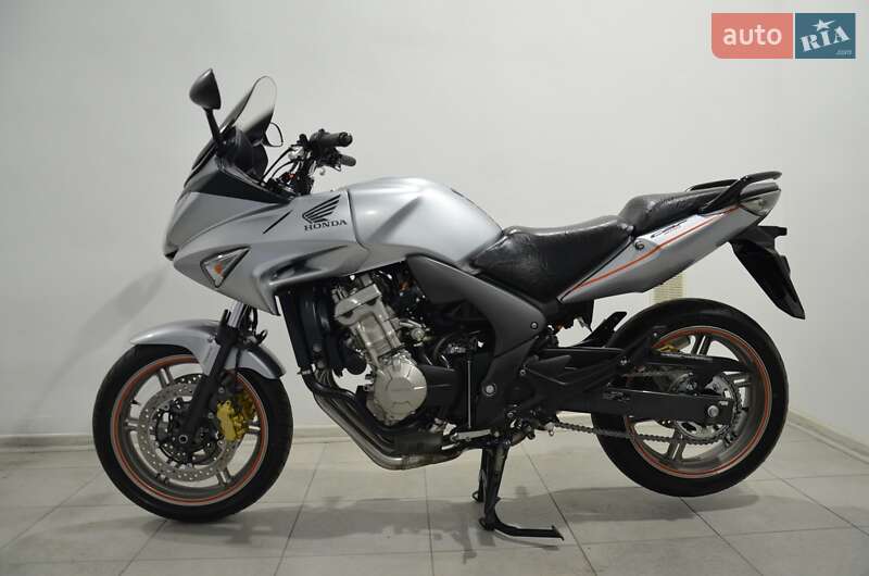 Мотоцикл Спорт-туризм Honda CBF 600SA 2009 в 