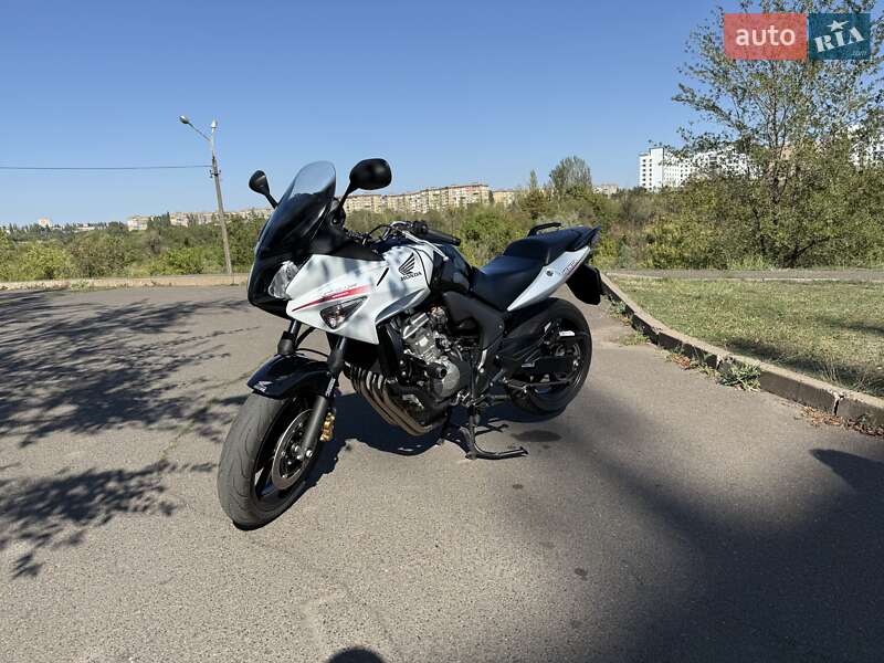 Honda CBF 600SA 2010