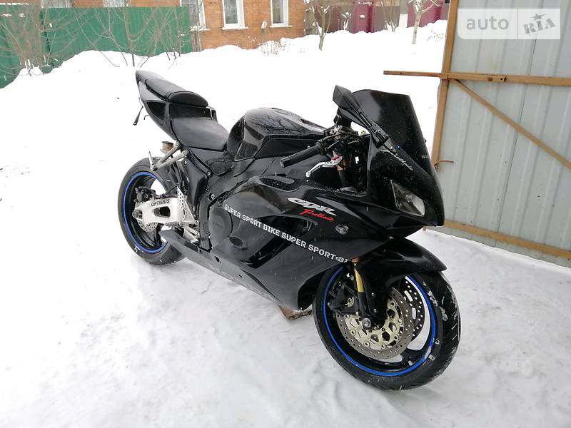 Спортбайк Honda CBR 1000F 2006 в Сумах