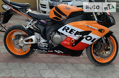 Спортбайк Honda CBR 1000F 2006 в Крижополі