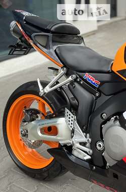 Спортбайк Honda CBR 1000RR 2006 в Рівному