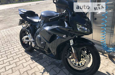 Спортбайк Honda CBR 1000RR 2006 в Хмельницком