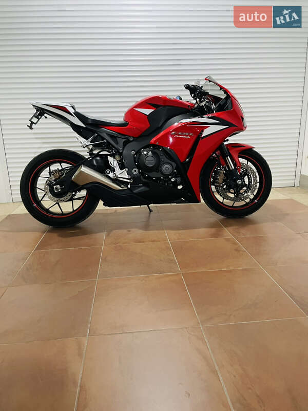 Спортбайк Honda CBR 1000RR 2012 в Києві