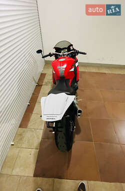 Спортбайк Honda CBR 1000RR 2012 в 