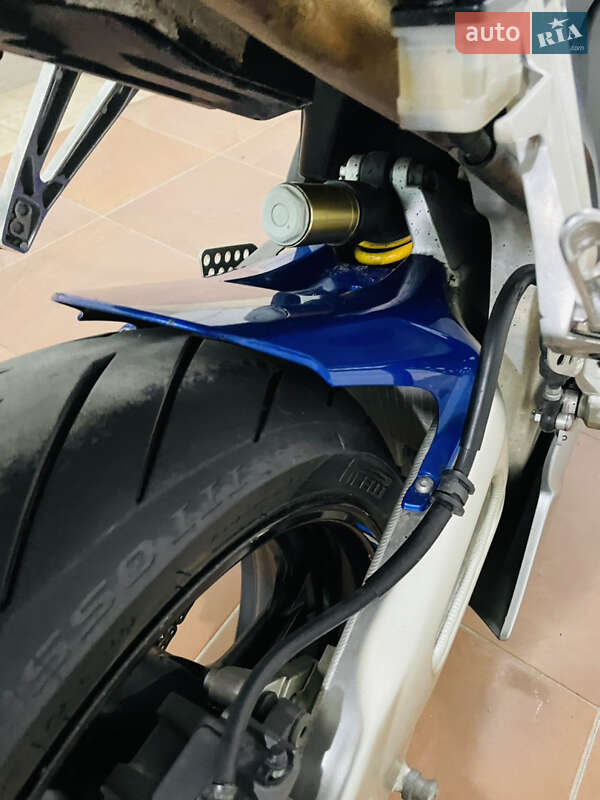 Спортбайк Honda CBR 1000RR 2007 в Киеве