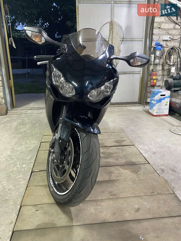 Спортбайк Honda CBR 1000RR 2008 в Богдановке
