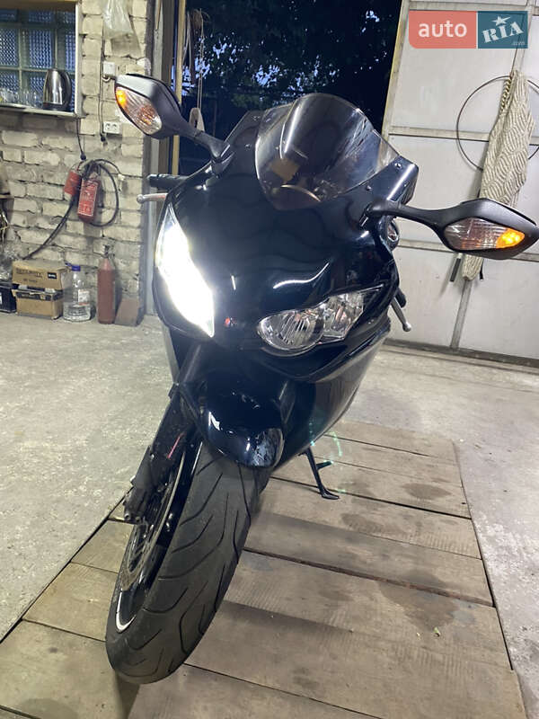 Спортбайк Honda CBR 1000RR 2008 в Богдановке