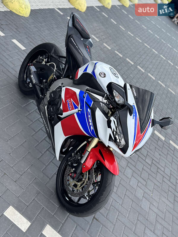 Спортбайк Honda CBR 1000RR 2012 в Кропивницькому