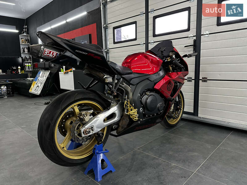 Спортбайк Honda CBR 1000RR 2007 в Киеве фото 10 Спортбайк Honda CBR 1000RR 2007 в Киеве