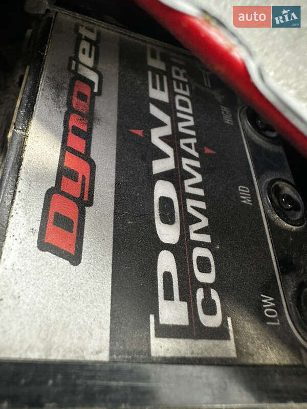 Спортбайк Honda CBR 1000RR 2007 в Киеве фото 23 Спортбайк Honda CBR 1000RR 2007 в Киеве