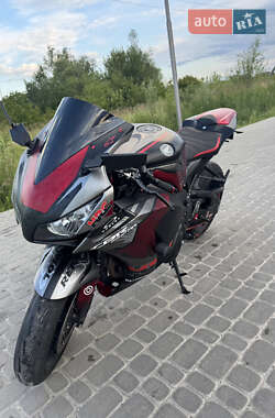 Спортбайк Honda CBR 1000RR 2012 в 