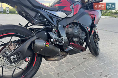 Спортбайк Honda CBR 1000RR 2012 в 