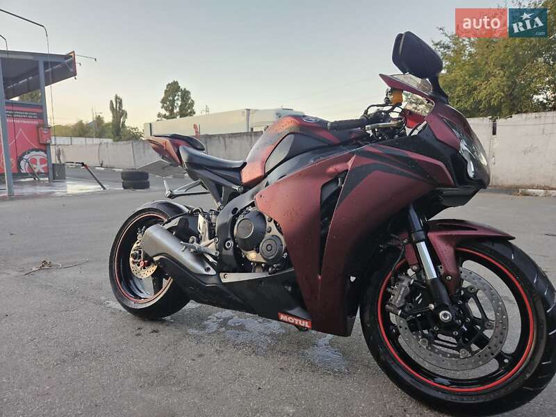 Спортбайк Honda CBR 1000RR 2008 в Києві