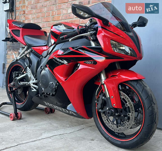 Спортбайк Honda CBR 1000RR 2007 в Ніжині