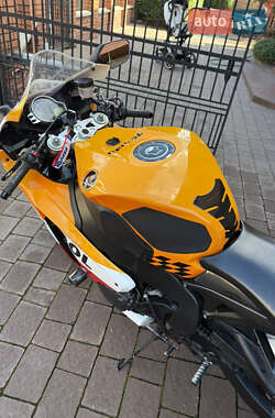Спортбайк Honda CBR 1000RR 2011 в 
