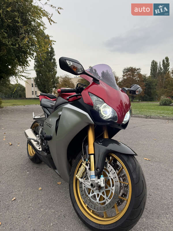 Спортбайк Honda CBR 1000RR 2008 в Кременчуці