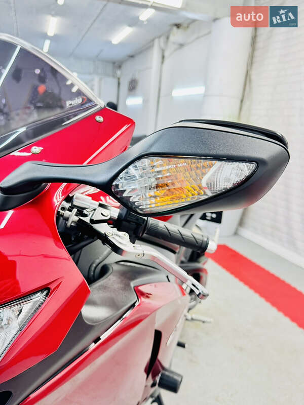 Спортбайк Honda CBR 1000RR 2009 в Одесі фото 22 Спортбайк Honda CBR 1000RR 2009 в Одесі