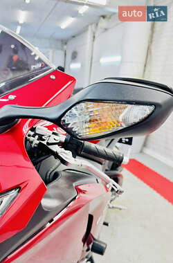 Спортбайк Honda CBR 1000RR 2009 в 