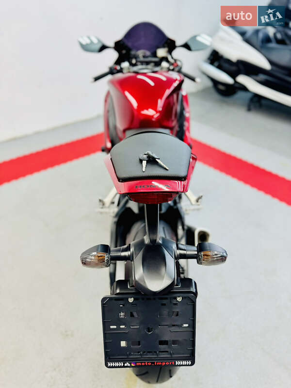 Спортбайк Honda CBR 1000RR 2009 в Одесі фото 29 Спортбайк Honda CBR 1000RR 2009 в Одесі