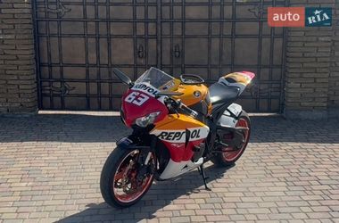 Спортбайк Honda CBR 1000RR 2011 в Рівному