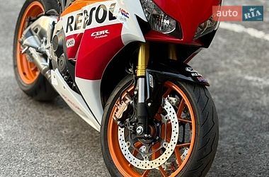 Спортбайк Honda CBR 1000RR 2015 в Днепре