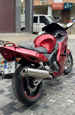 Мотоцикл Спорт-туризм Honda CBR 1100XX Blackbird 2002 в  фото 9 Мотоцикл Спорт-туризм Honda CBR 1100XX Blackbird 2002 в