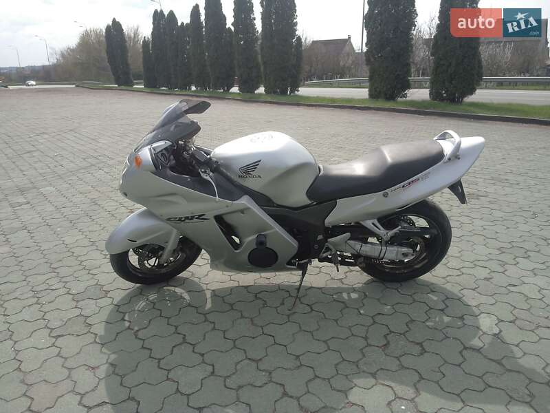 Мотоцикл Спорт-туризм Honda CBR 1100XX 2001 в Дубно