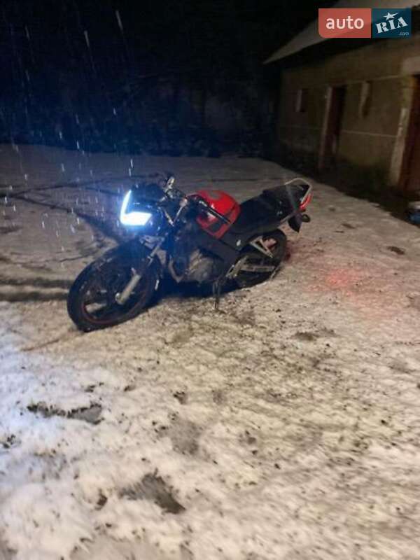 Мопеды Honda CBR 125R 2004 в Тернополе фото 2 Мопеды Honda CBR 125R 2004 в Тернополе