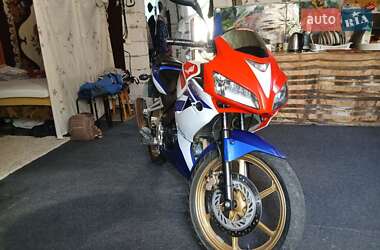 Грузовые мотороллеры, мотоциклы, скутеры, мопеды Honda CBR 125R 2009 в 