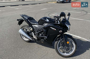 Мотоцикл Многоцелевой (All-round) Honda CBR 250R 2012 в 