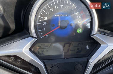 Мотоцикл Многоцелевой (All-round) Honda CBR 250R 2012 в 