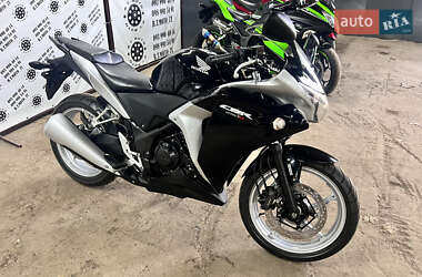 Мотоцикл Спорт-туризм Honda CBR 250R 2012 в 