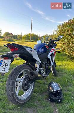 Спортбайк Honda CBR 250R 2011 в 