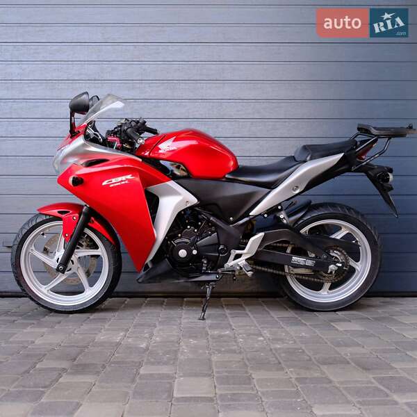Мотоцикл Без обтікачів (Naked bike) Honda CBR 250R 2011 в Білій Церкві
