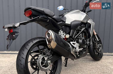 Мотоцикл Без обтекателей (Naked bike) Honda CBR 250R 2019 в 