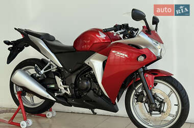 Спортбайк Honda CBR 250R 2015 в Києві