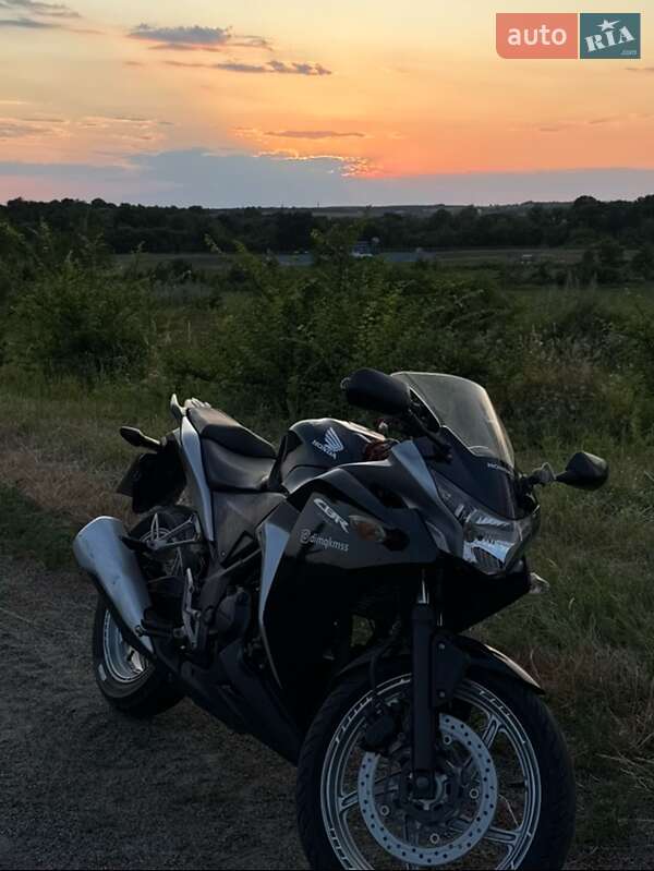 Спортбайк Honda CBR 250R 2012 в Корсунь-Шевченківському