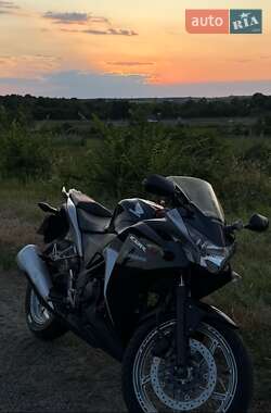 Спортбайк Honda CBR 250R 2012 в 
