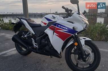 Мотоцикл Кросс Honda CBR 250R 2013 в 